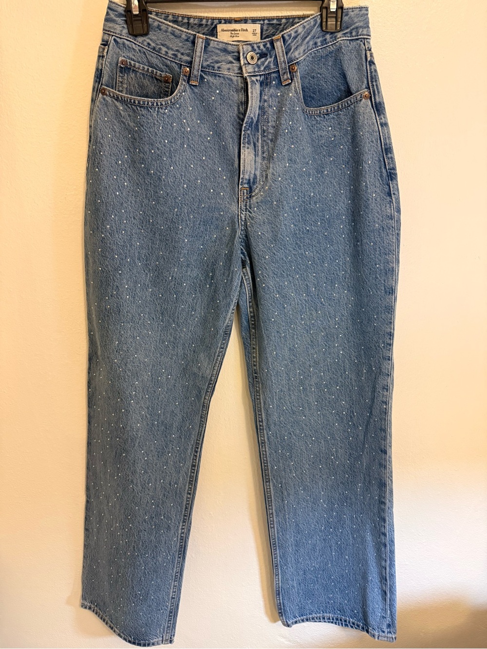 Abercrombie ✨ Curve Love The Loose High Rise Jean With Rhinestones